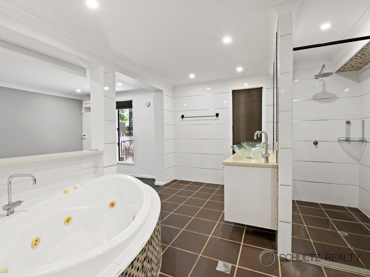 9 Trinette Street, Shailer Park, Australia 4128, 4 Bedrooms Bedrooms, ,2 BathroomsBathrooms,House,For sale,Trinette Street,1279