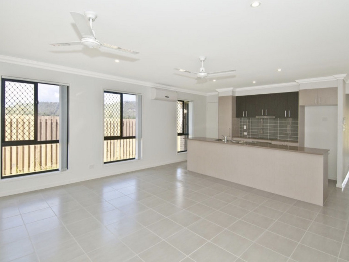37 Breezeway Drive, Bahrs Scrub, Australia 4207, 4 Bedrooms Bedrooms, ,2 BathroomsBathrooms,House,For sale,Breezeway Drive,1286