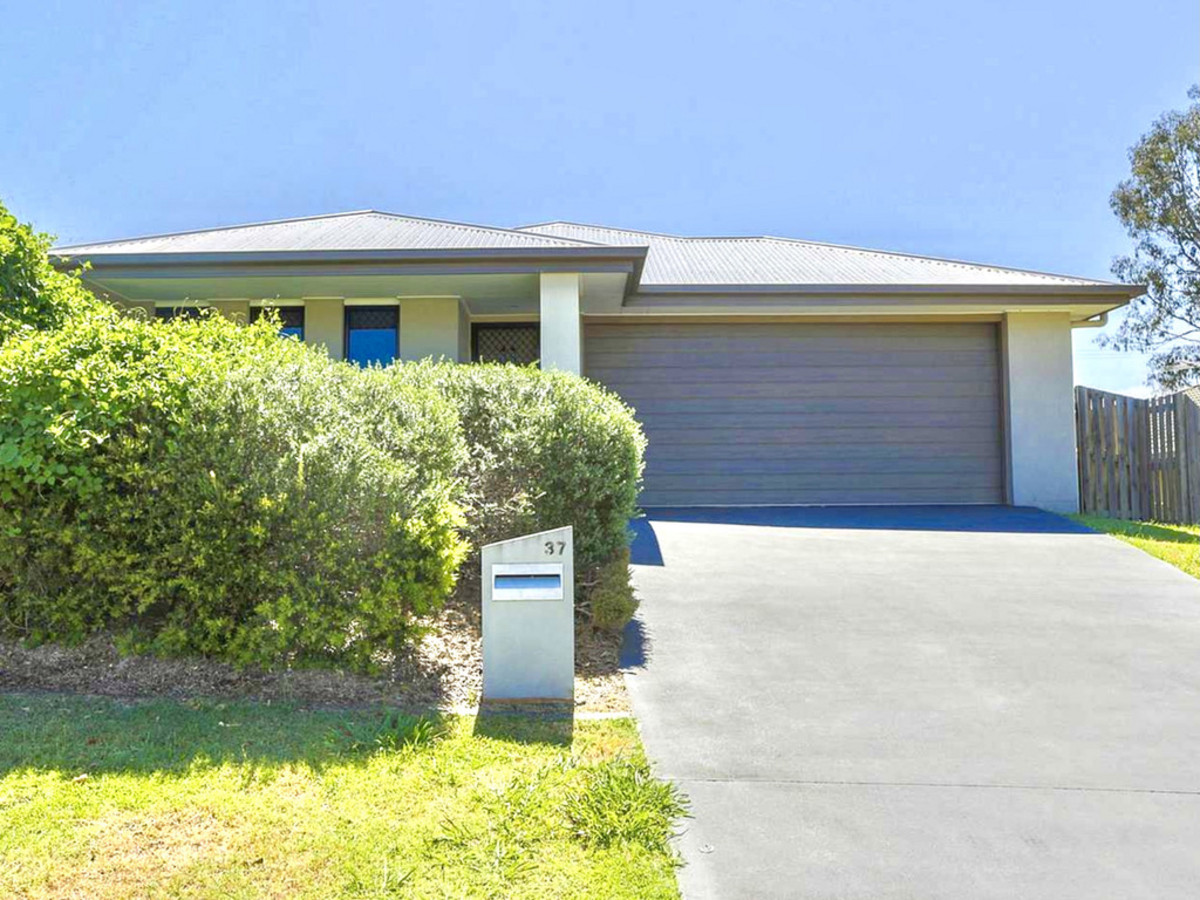 37 Breezeway Drive, Bahrs Scrub, Australia 4207, 4 Bedrooms Bedrooms, ,2 BathroomsBathrooms,House,For sale,Breezeway Drive,1286