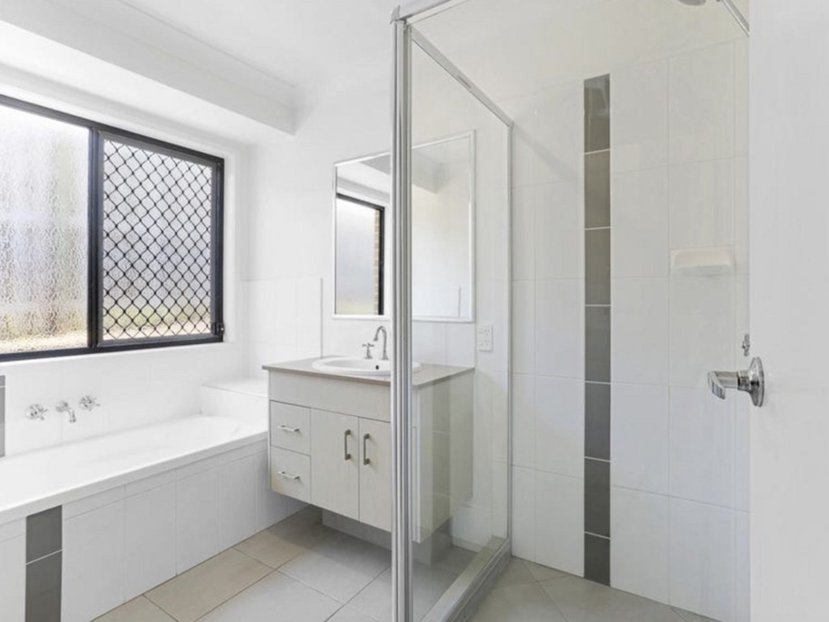 37 Breezeway Drive, Bahrs Scrub, Australia 4207, 4 Bedrooms Bedrooms, ,2 BathroomsBathrooms,House,For sale,Breezeway Drive,1286