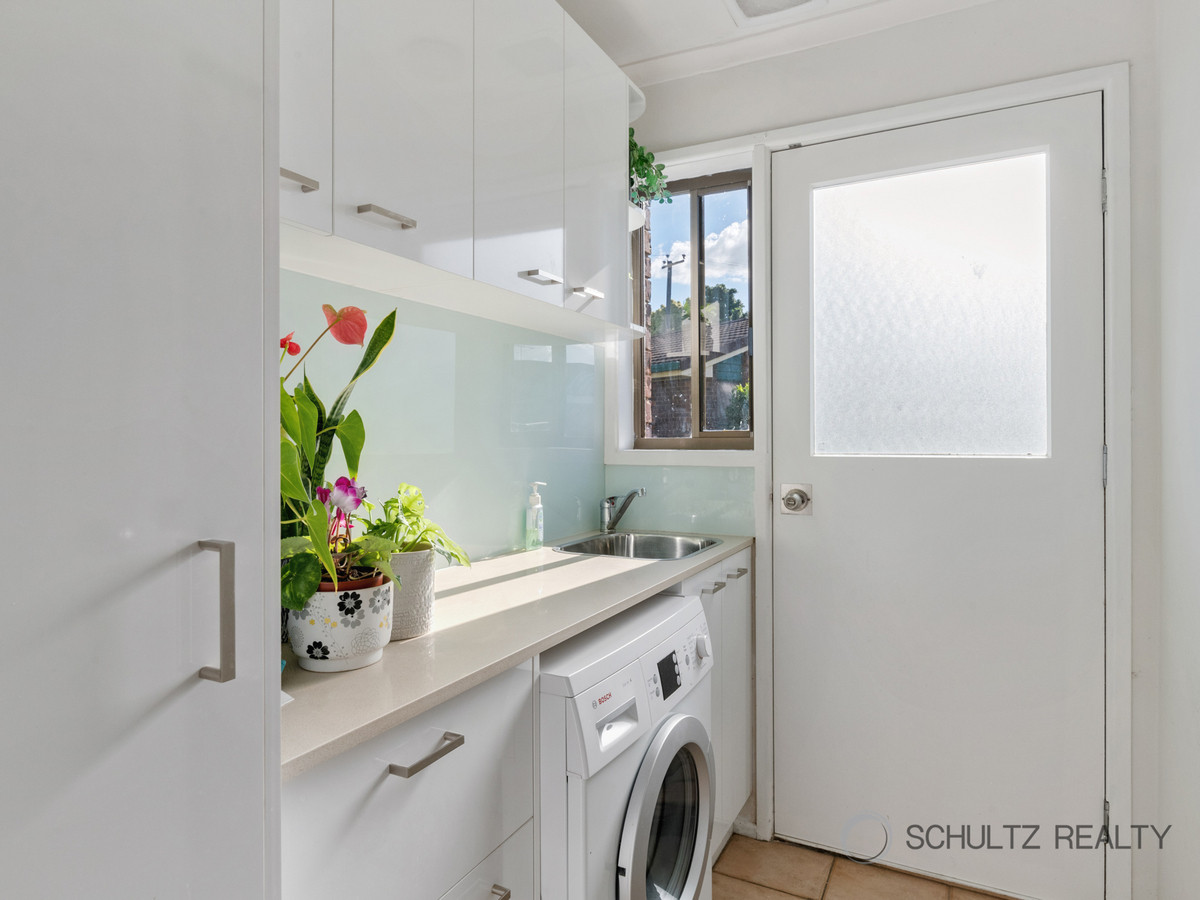 24 Grehan Crescent, Mount Warren Park, Australia 4207, 3 Bedrooms Bedrooms, ,1 BathroomBathrooms,House,For sale,Grehan Crescent,1307