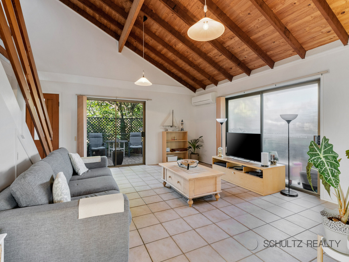 24 Grehan Crescent, Mount Warren Park, Australia 4207, 3 Bedrooms Bedrooms, ,1 BathroomBathrooms,House,For sale,Grehan Crescent,1307