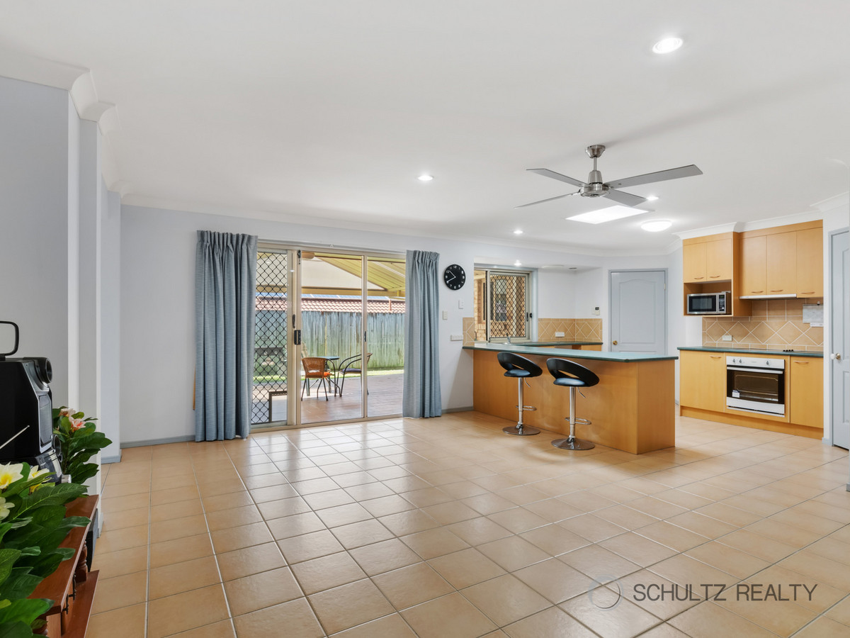 23 Forestglen Crescent, Bahrs Scrub, Australia 4207, 4 Bedrooms Bedrooms, ,2 BathroomsBathrooms,House,For sale,Forestglen Crescent,1301