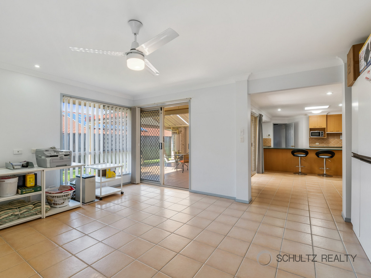 23 Forestglen Crescent, Bahrs Scrub, Australia 4207, 4 Bedrooms Bedrooms, ,2 BathroomsBathrooms,House,For sale,Forestglen Crescent,1301