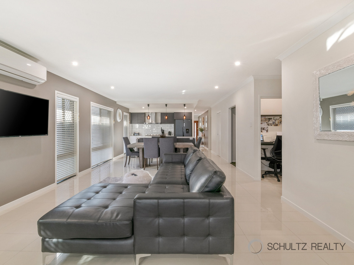 7 Greenshank Drive, Bahrs Scrub, Australia 4207, 3 Bedrooms Bedrooms, ,2 BathroomsBathrooms,House,For sale,Greenshank Drive,1303