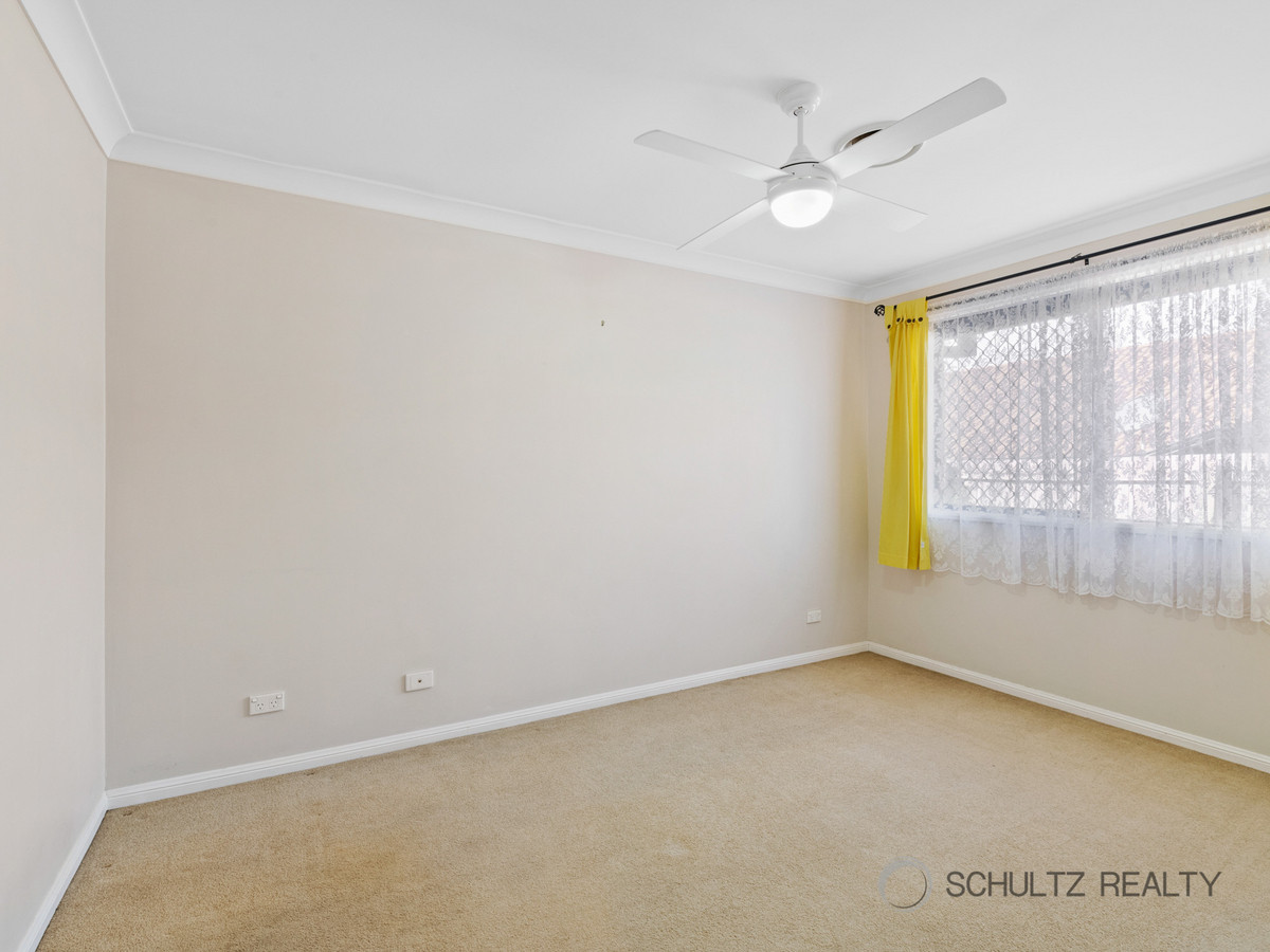 40 Mountain View Crescent, Mount Warren Park, Australia 4207, 4 Bedrooms Bedrooms, ,2 BathroomsBathrooms,House,For sale,Mountain View Crescent,1309