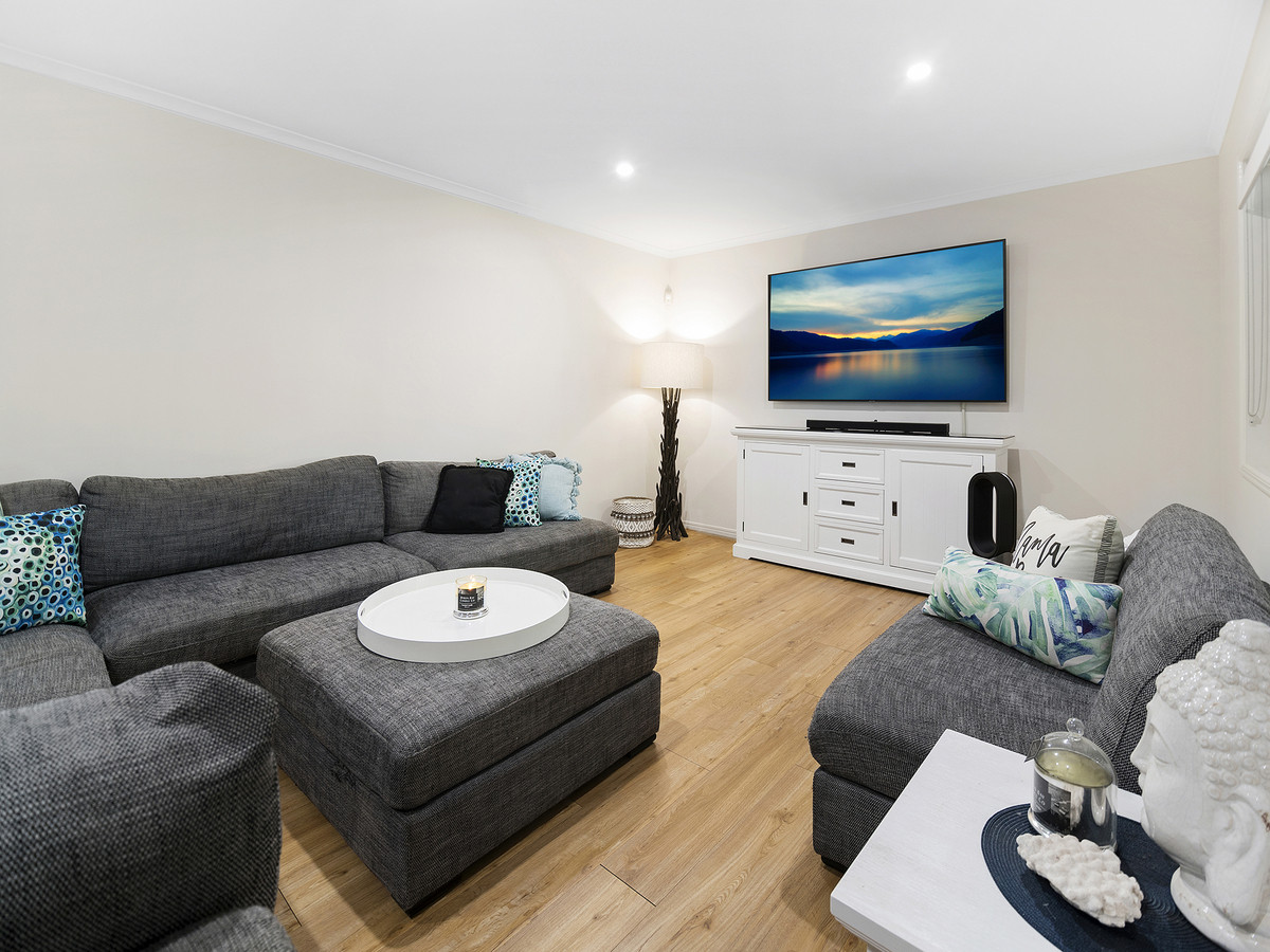 262 Mount Warren Boulevard, Mount Warren Park, Australia 4207, 4 Bedrooms Bedrooms, ,2 BathroomsBathrooms,House,For sale,Mount Warren Boulevard,1310