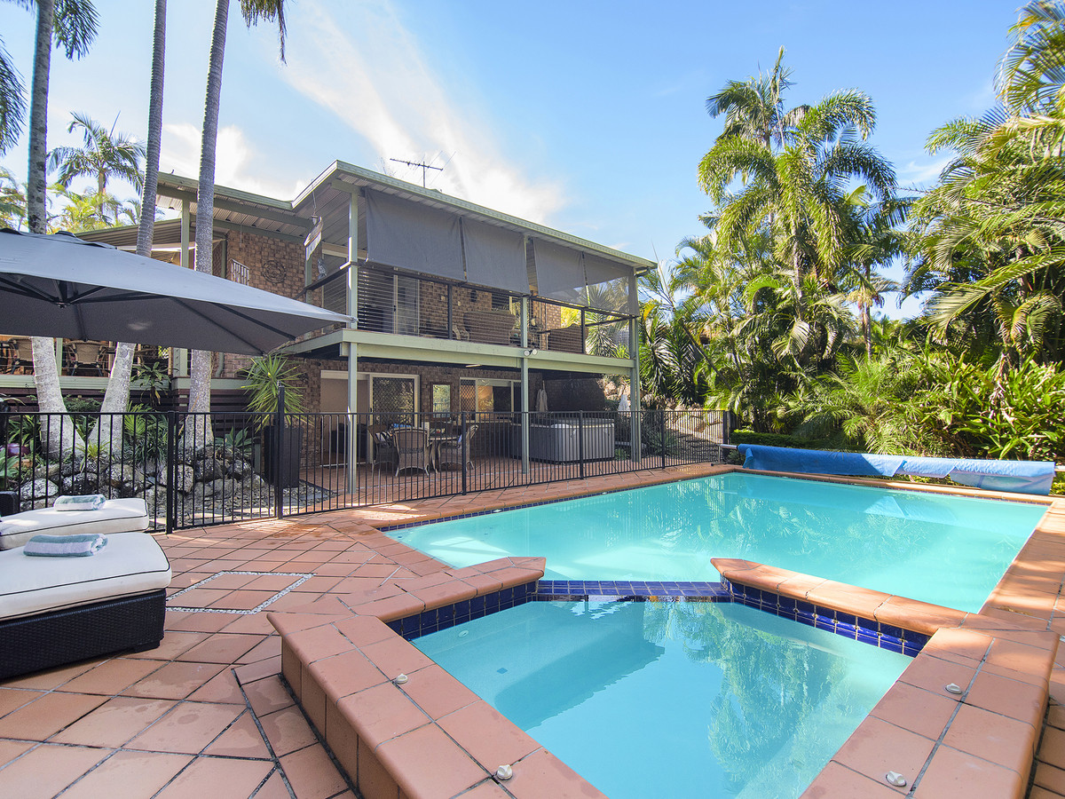 262 Mount Warren Boulevard, Mount Warren Park, Australia 4207, 4 Bedrooms Bedrooms, ,2 BathroomsBathrooms,House,For sale,Mount Warren Boulevard,1310
