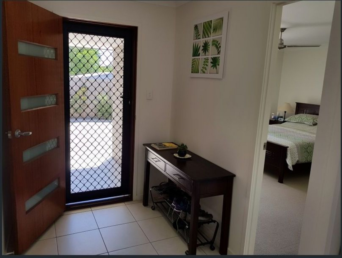 FULLY FURNISHED UNIT IN A GREAT LOCATION RealWay Toowoomba