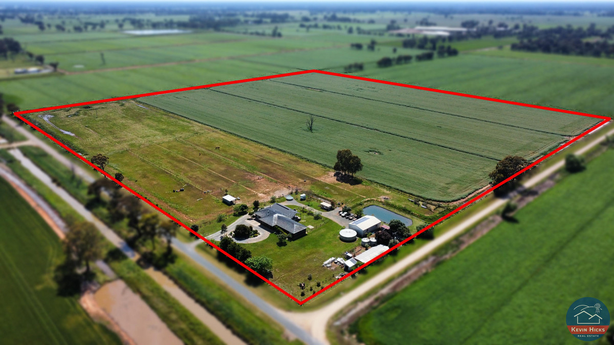  Large family home on 40 acres