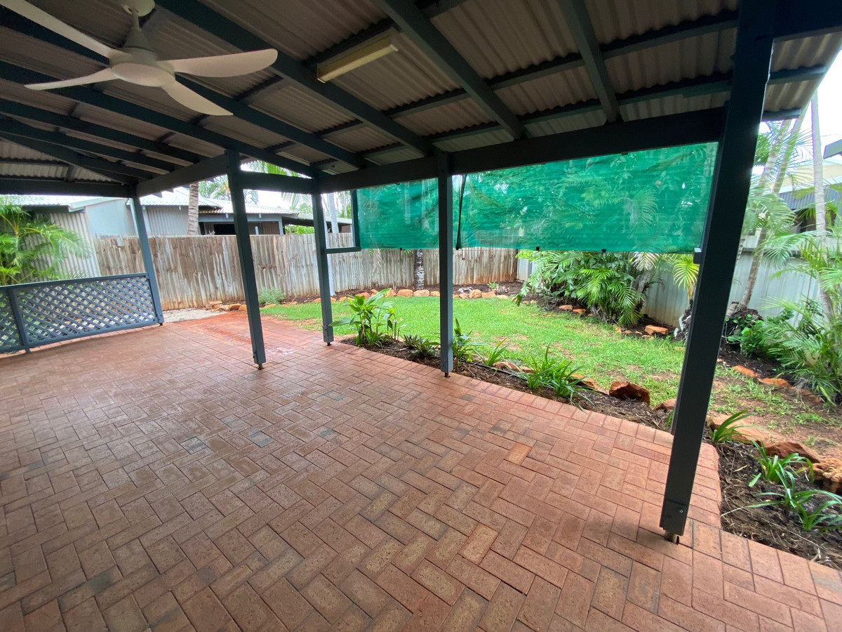 HIDDEN GEM Hutchinson Real Estate