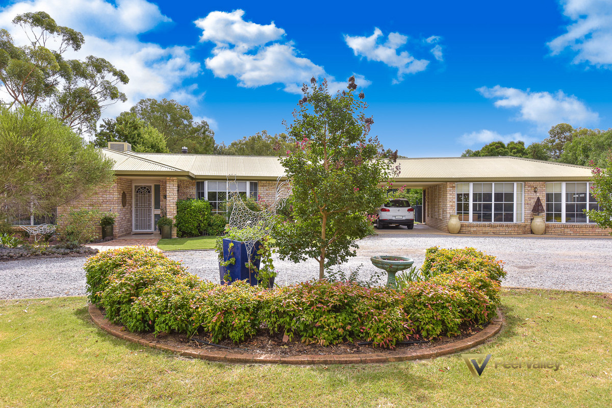 MODERN HOME PLUS GRANNY FLAT Peel Valley Real Estate Tamworth