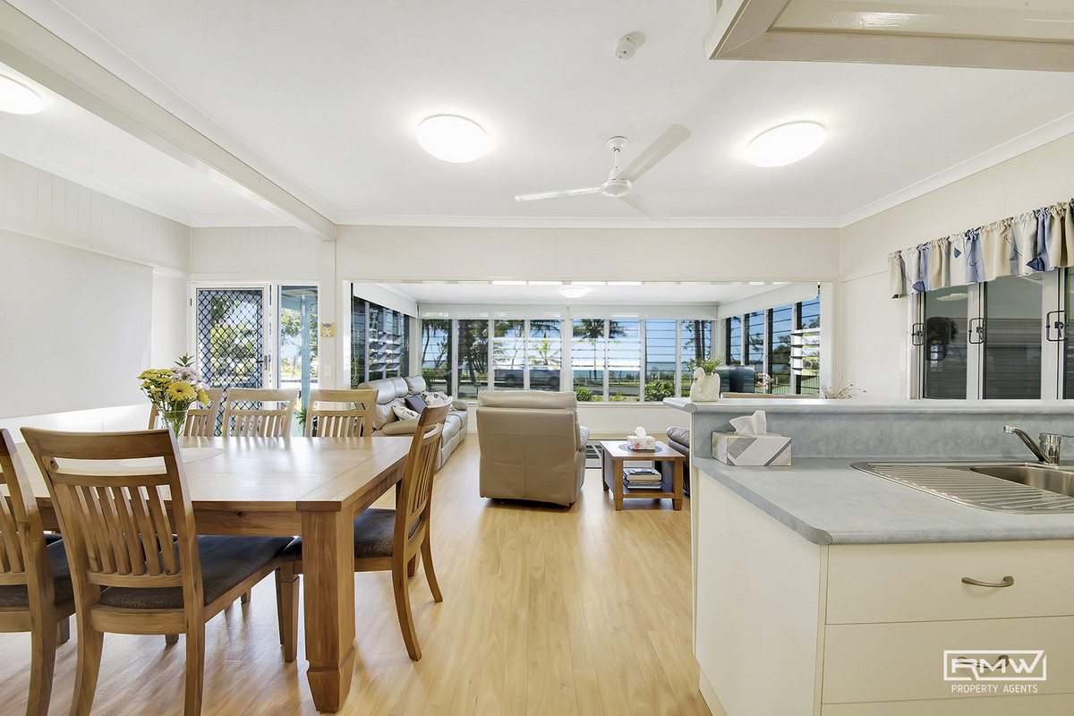 Perfect Lammermoor Beach House in Prime Location! RMW Property Agents