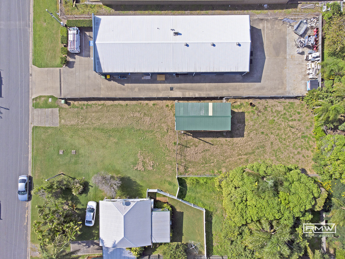 Powered shed on large block RMW Property Agents