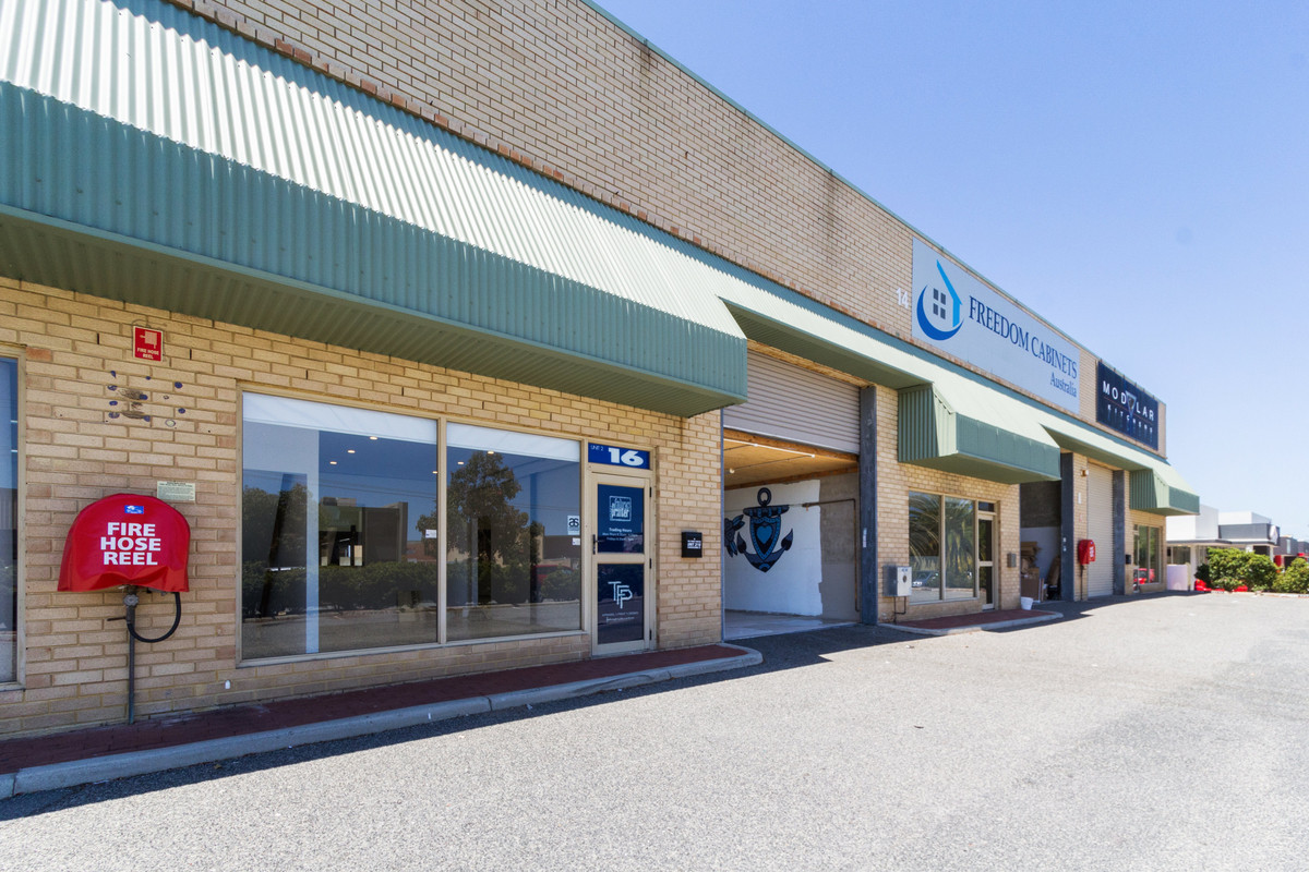 OSBORNE PARK COMMERCIAL UNIT THAT HAS IT ALL! PROPROPERTY GROUP