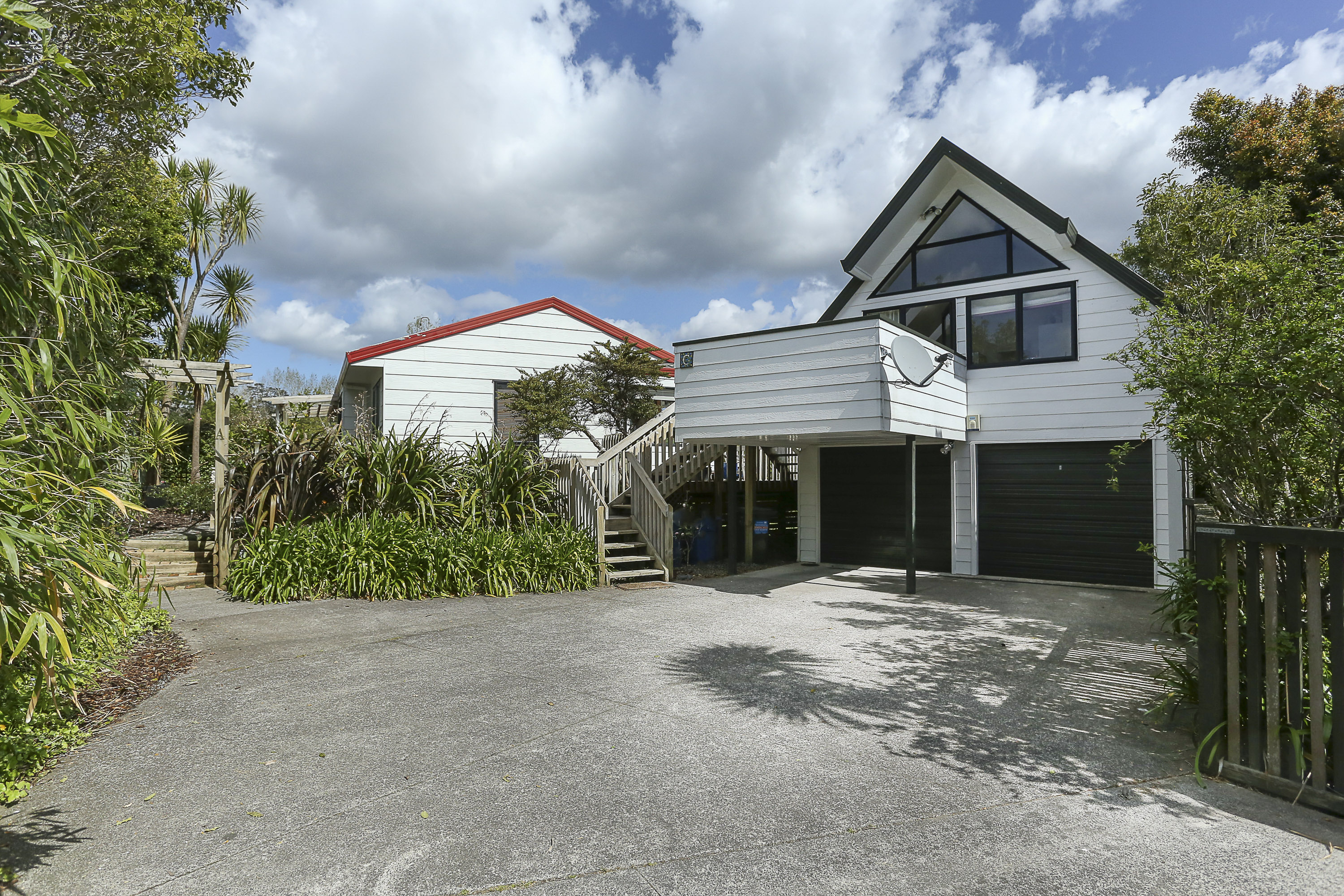 260A Henderson Valley Road, Henderson Valley, Waitakere City Mike
