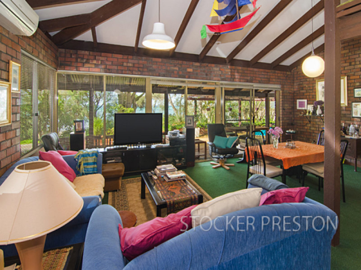 Quintessential Old Dunsborough Beach House in Rarely Available