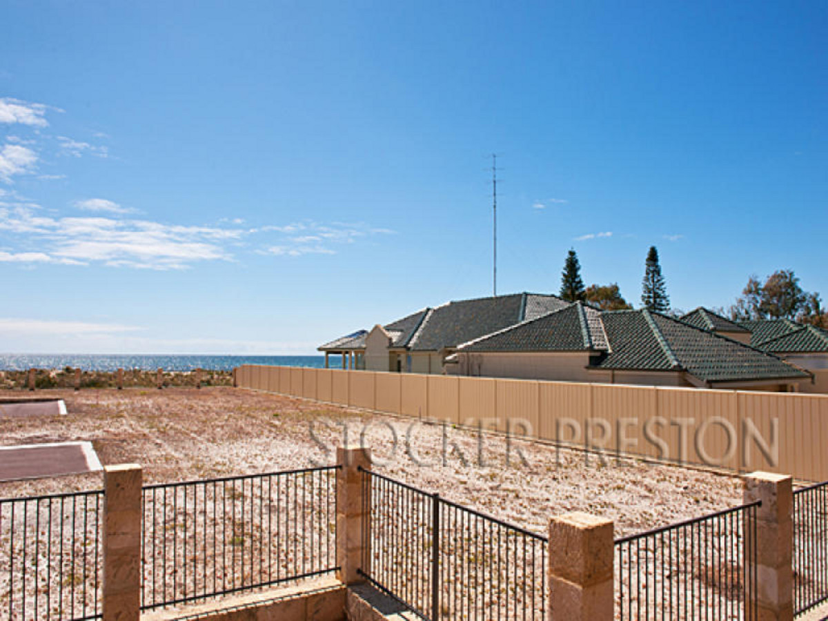 Geographe Bay's Most Affordable Beachside of the Road Homesite for only