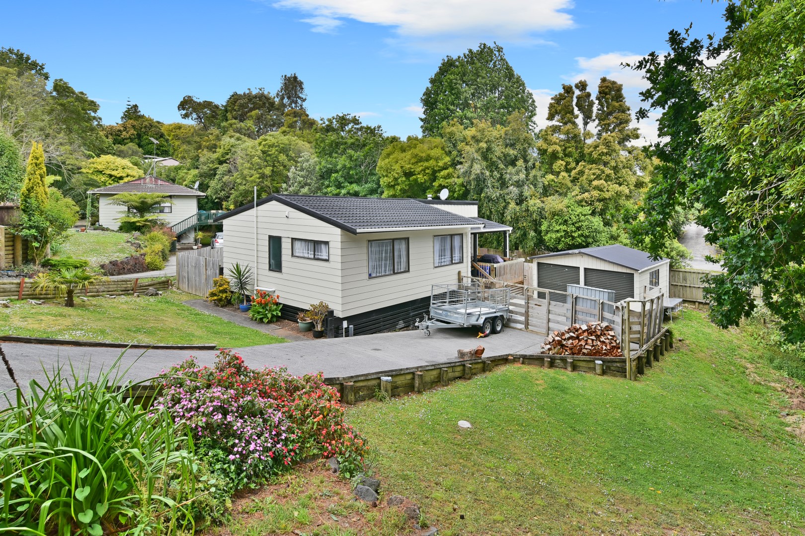 5 Flamingo Court, Goodwood Heights, Manukau City Mike Pero Real Estate