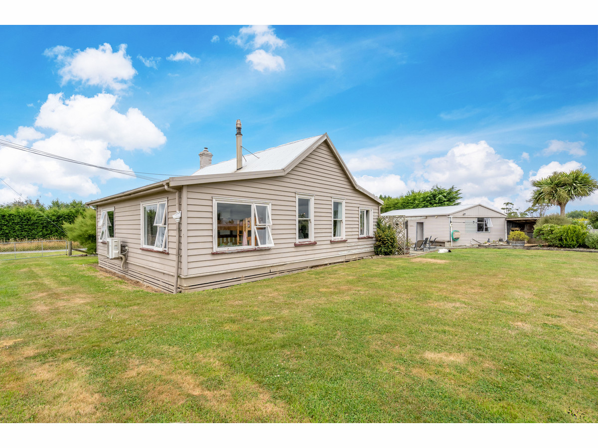 10 Whitelaw Road, Waianiwa, Southland Mike Pero Real Estate