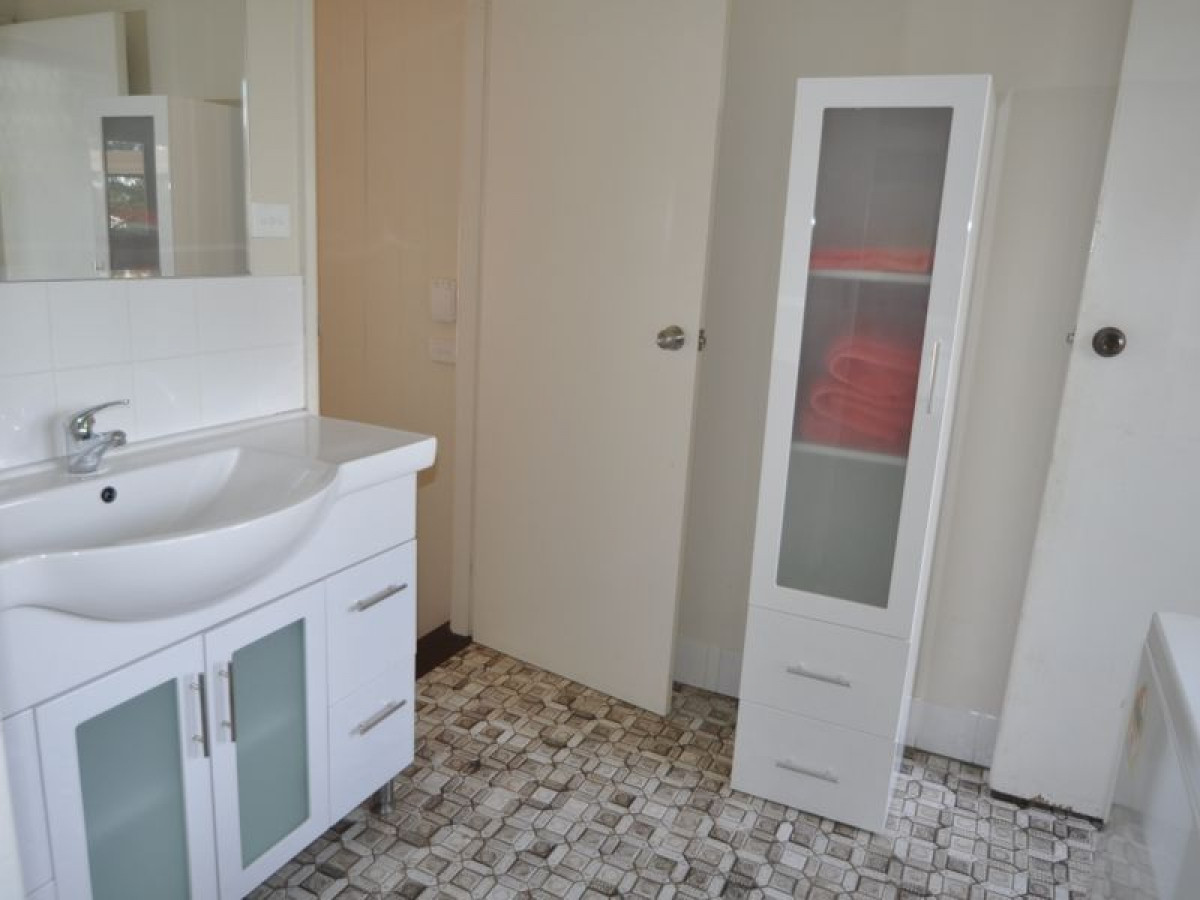 Fully Furnished Granny flat Dubbo Real Estate Agency