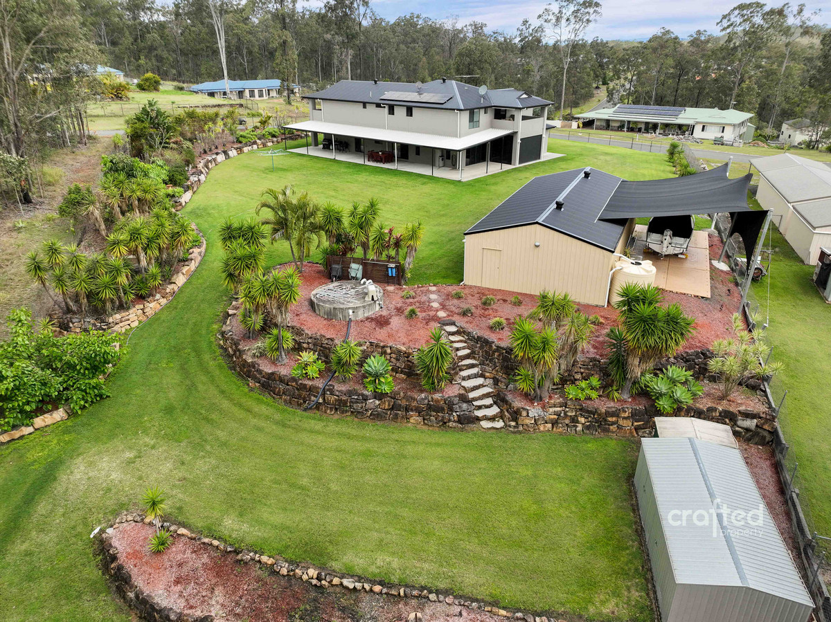  acreage life Palatial, Executive Family Home on Elevated, Corner