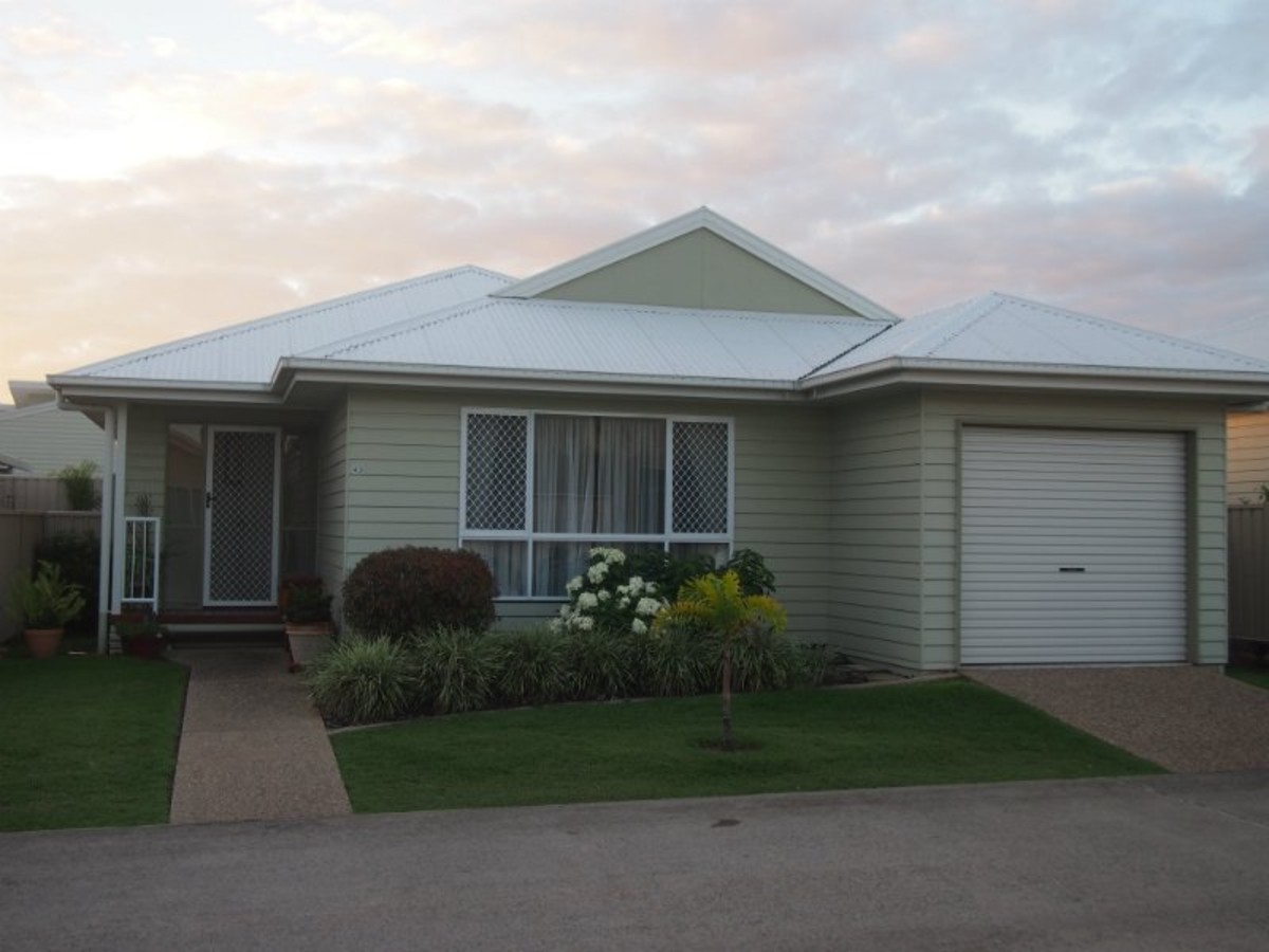 LIFESTYLES OVER 50'S RETIREMENT RESORT Pat O'Driscoll Real Estate