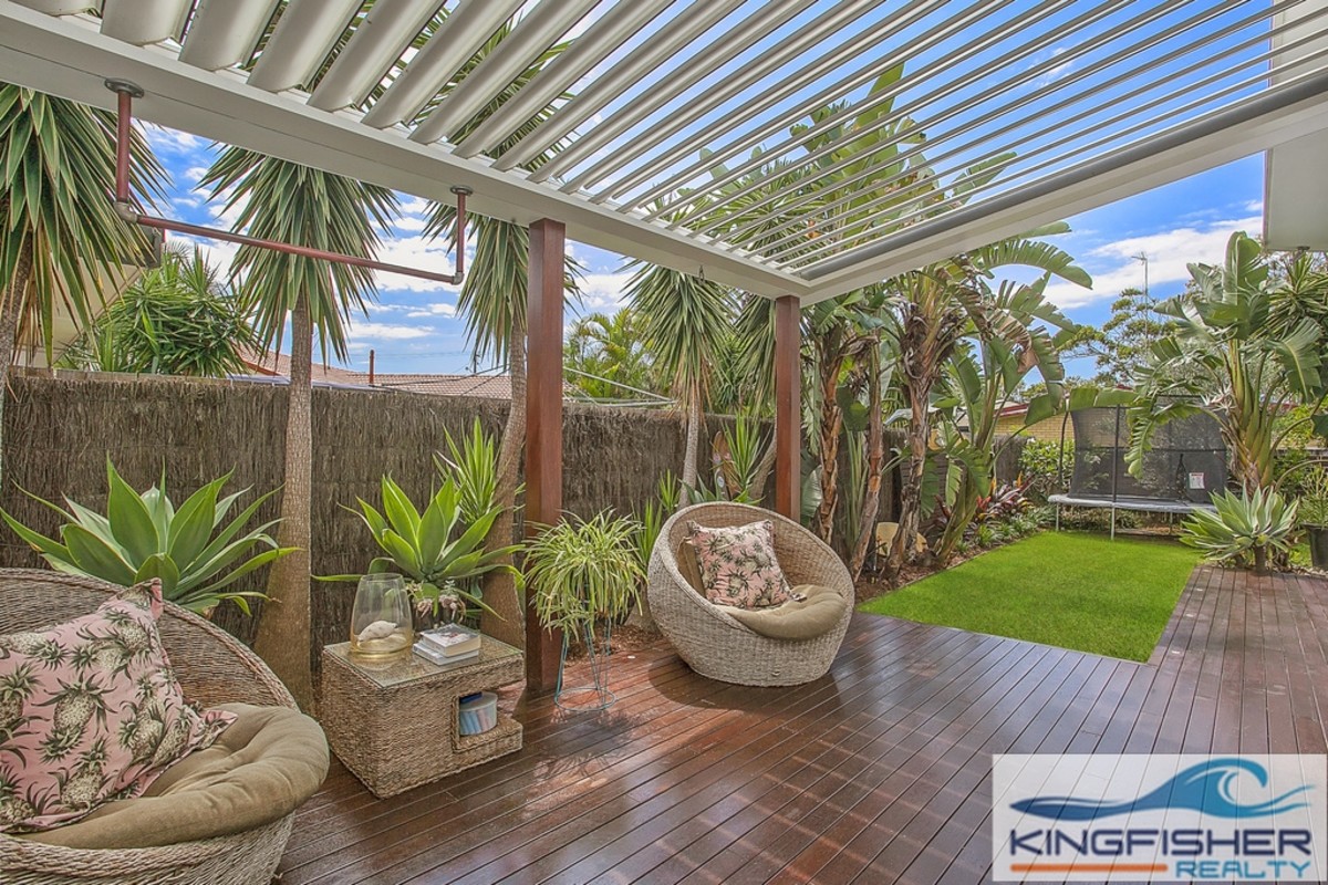 SOPHISTICATED BEACH HAVEN WITH SEAMLESS INDOOR/OUTDOOR ... SOPHISTICATED BEACH HAVEN WITH SEAMLESS INDOOR/OUTDOOR ... on Seamless Indoor Outdoor Living id=61050