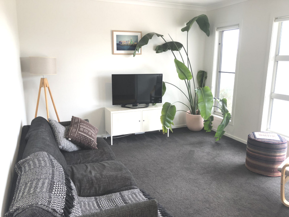  Fully Furnished, Short Term Rental