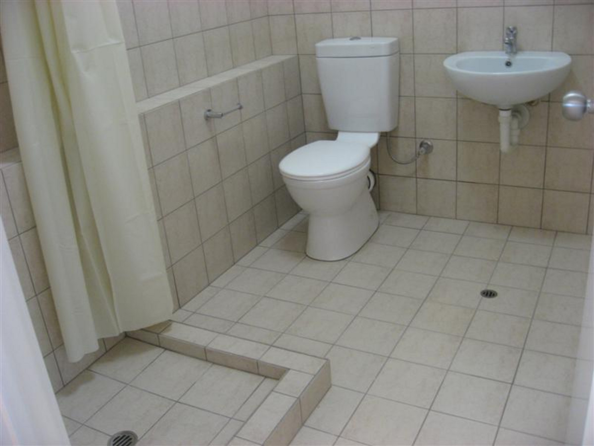 BREAK LEASE Furnished Room, Utilities Included, WIFI available