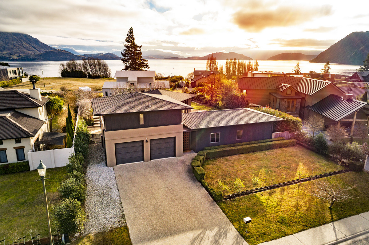  Wanaka Lakehouse