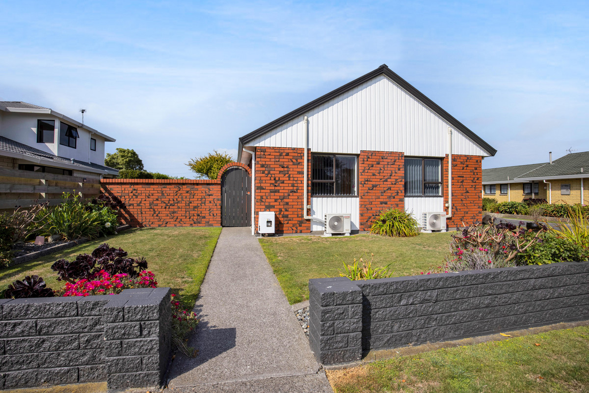 Popular Location, Popular Living Metcalfe Real Estate