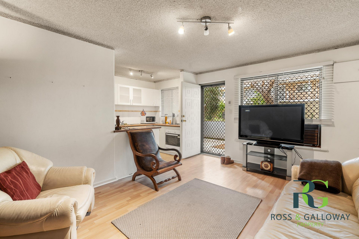 Riverside Location ! Ross & Galloway Property