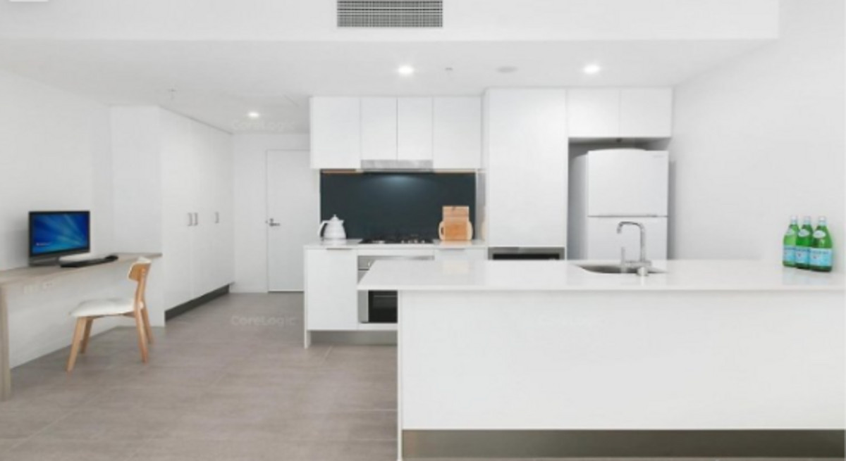 Open Plan One Bedroom Apartment in the Hub of Fortitude Valley CBS