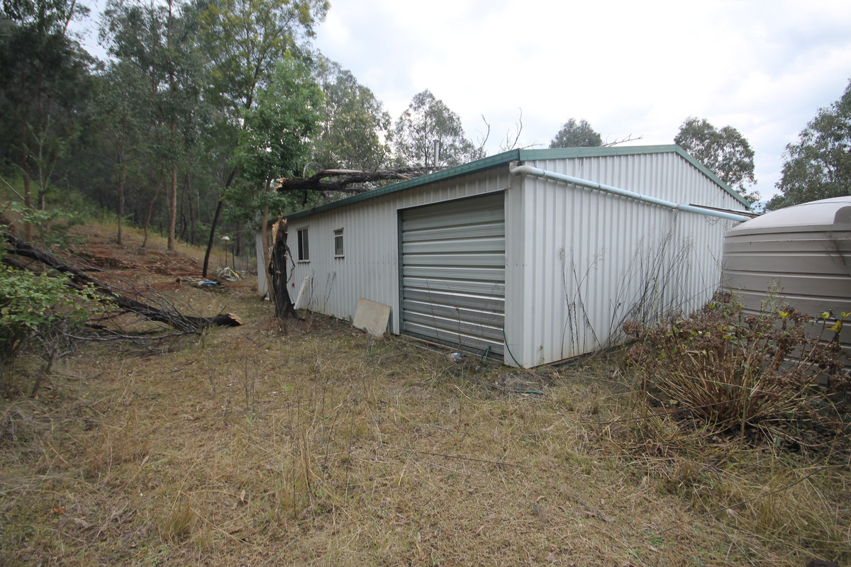  OVERLOOKING THE BOYD RIVER