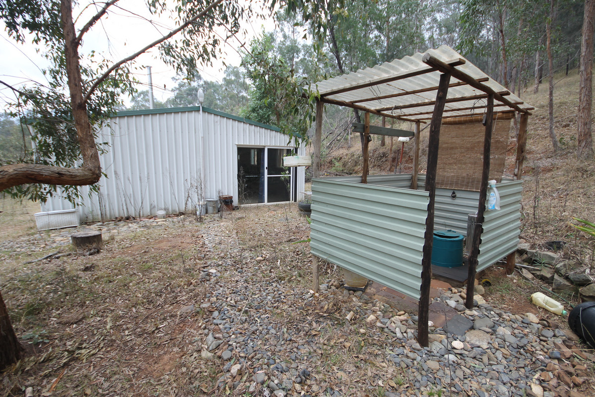  OVERLOOKING THE BOYD RIVER