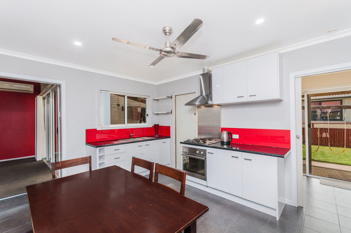 22 Ziegler Parade, Allansford VIC 3277
