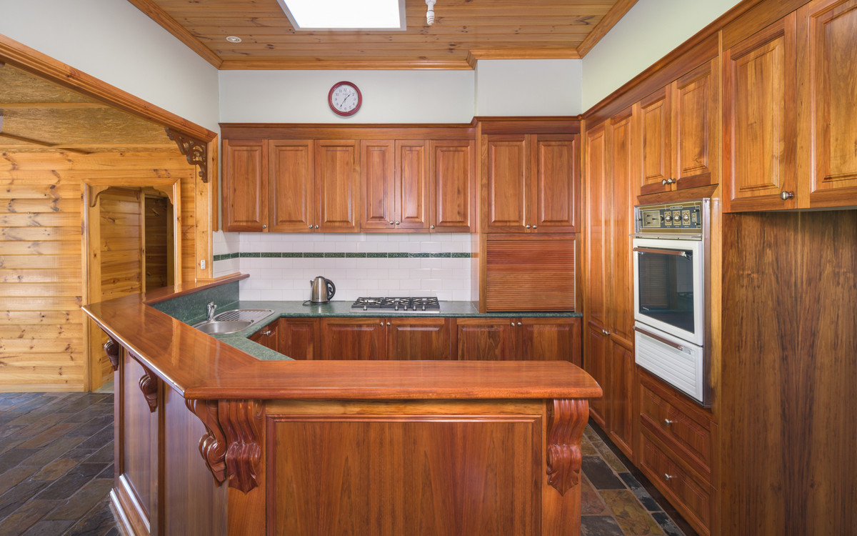 93 Curdie Street, Cobden VIC 3266