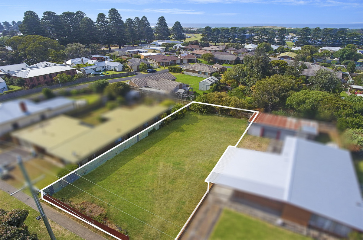 35 Cox Street, Port Fairy VIC 3284
