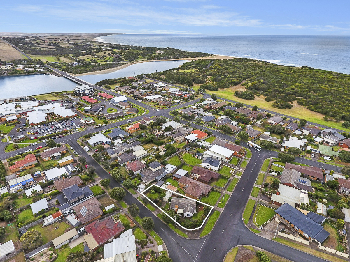 12 Gladstone Street, Warrnambool VIC 3280