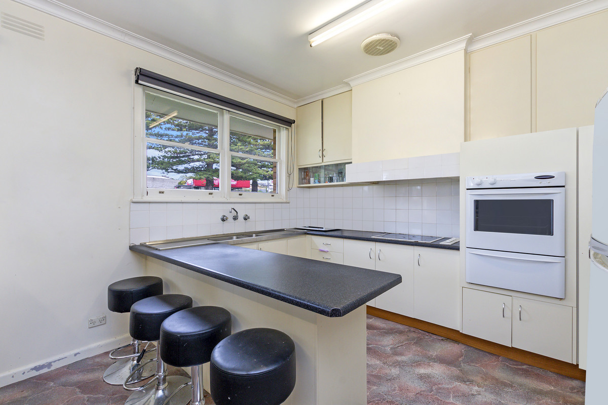 4 Walter Crescent, Warrnambool VIC 3280