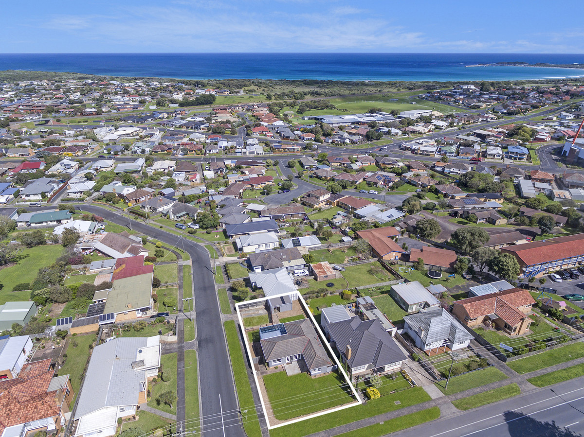 359 Raglan Parade, Warrnambool VIC 3280