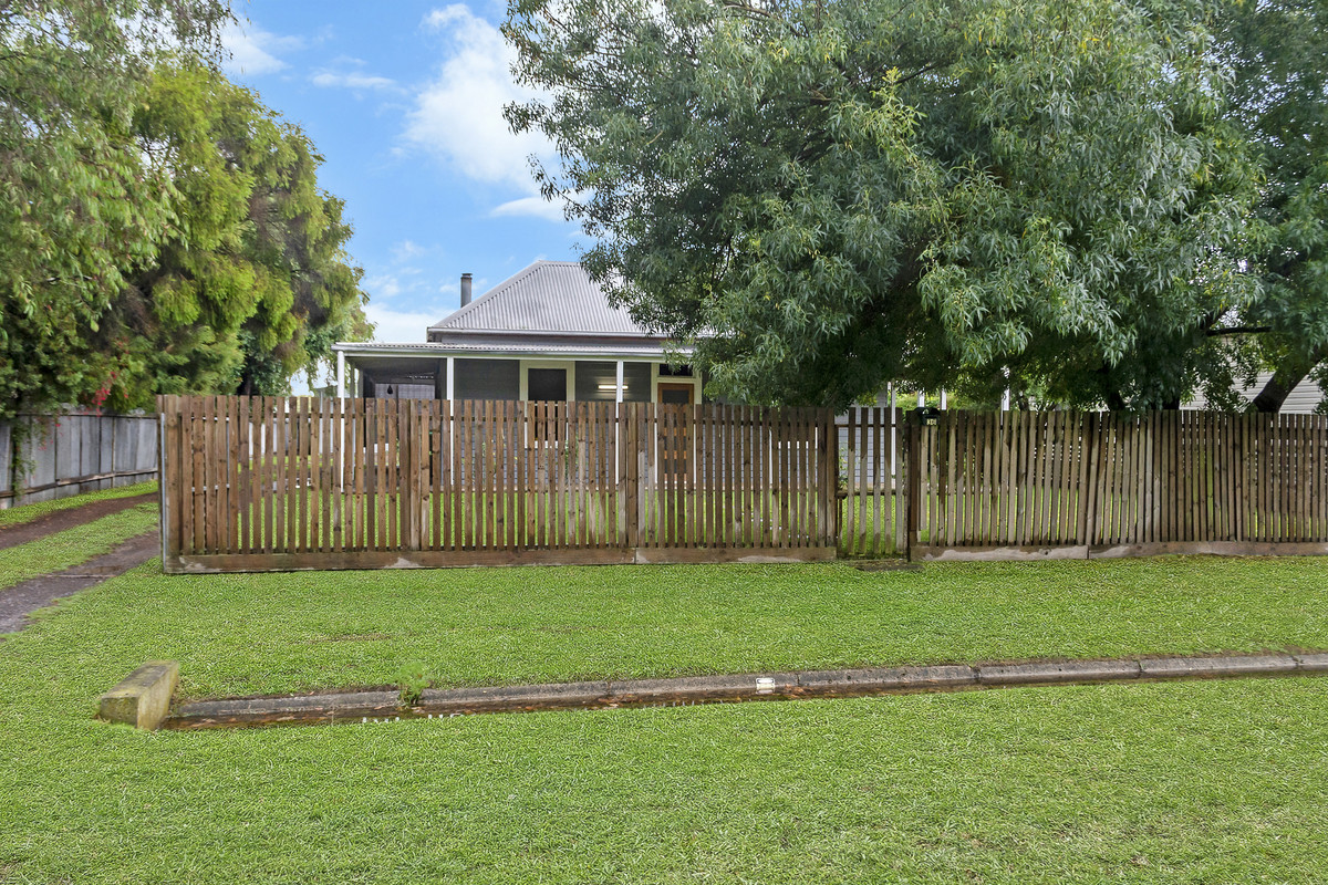 36 Burkes Road, Terang VIC 3264