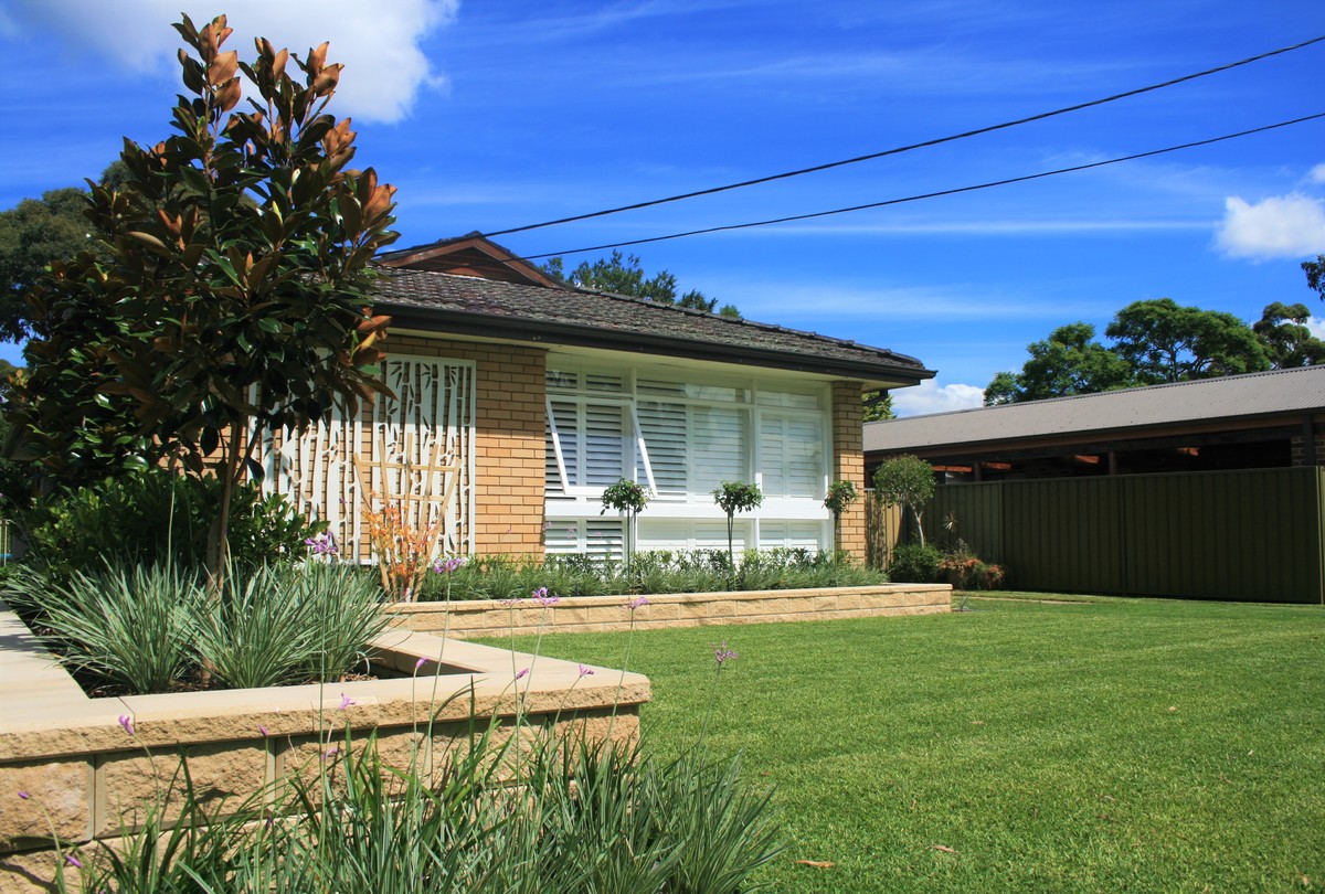  THE MOST ELITE STREET IN PICNIC POINT