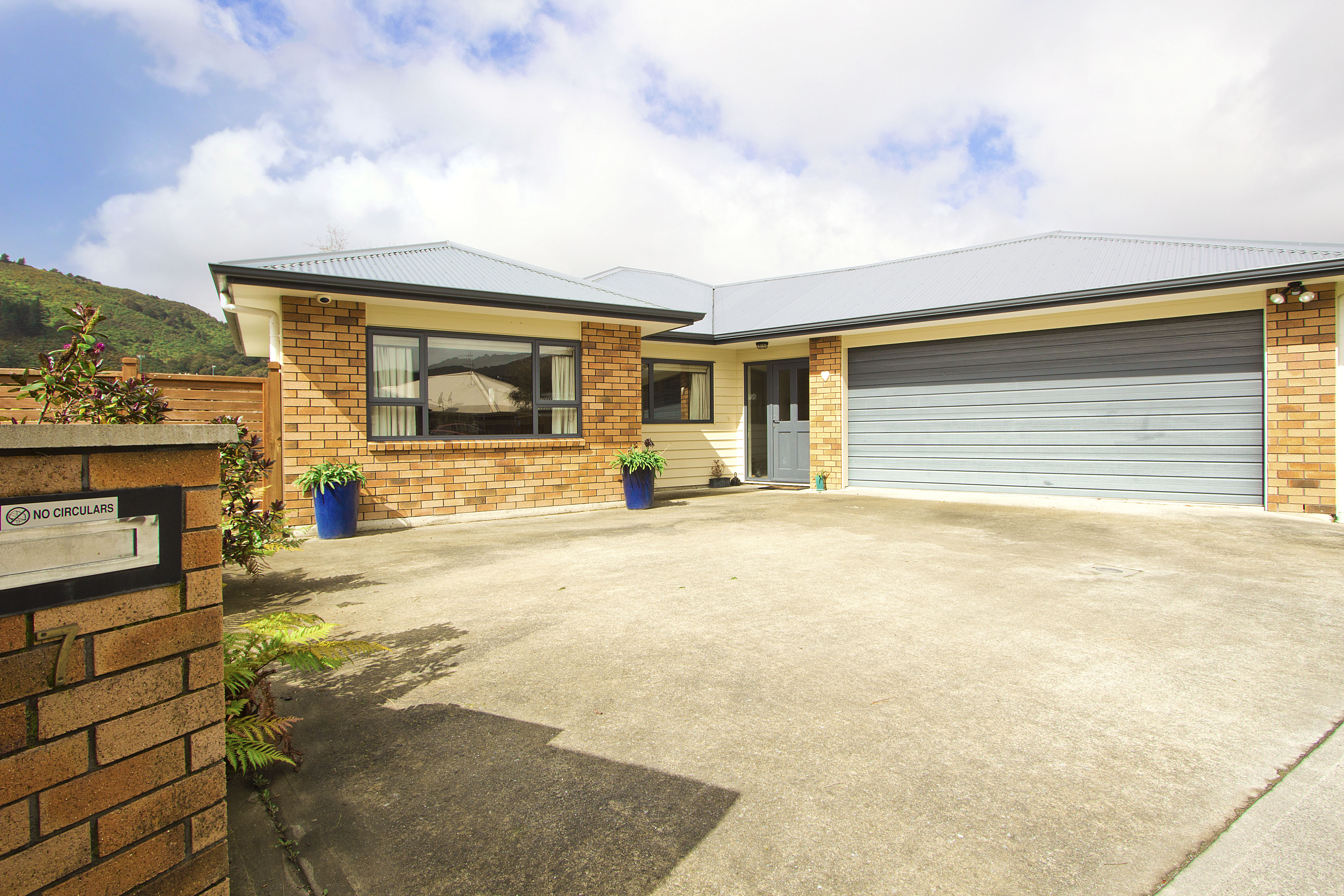 7 Woodland Grove, Wainuiomata, Lower Hutt City Mike Pero Real Estate