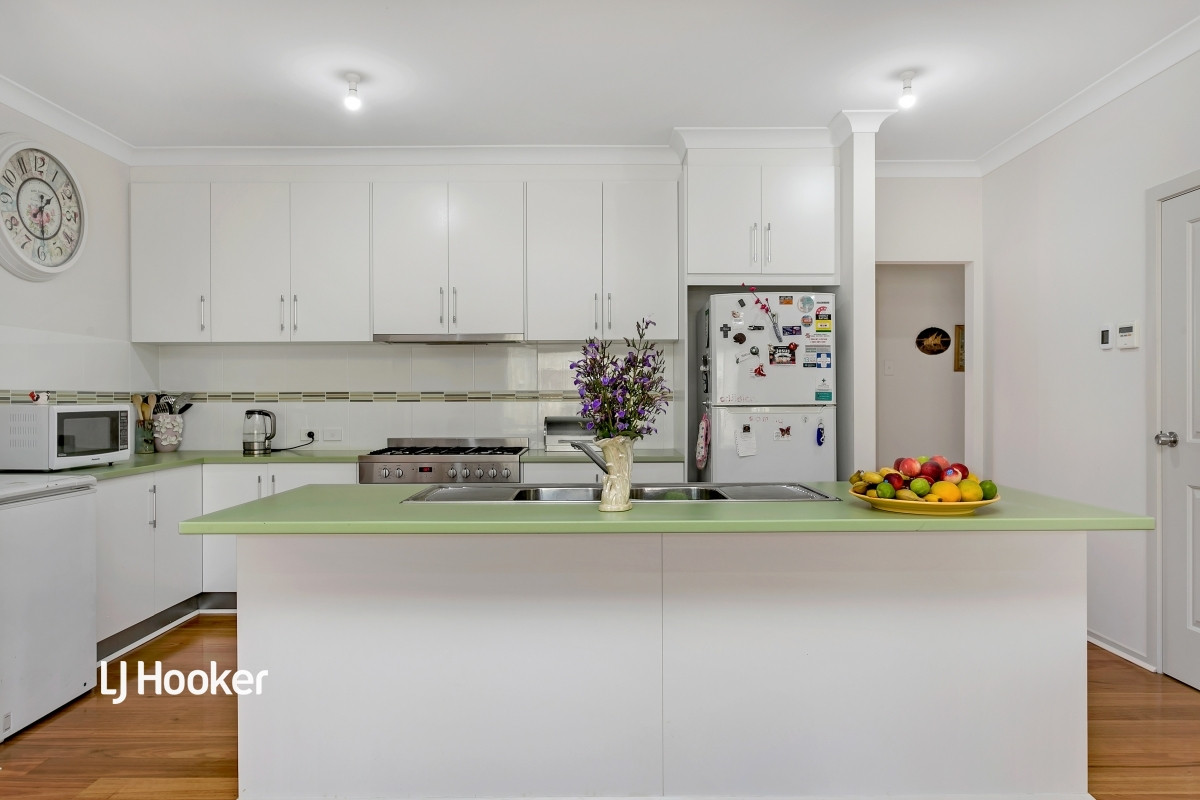 25 Britten Crescent, Modbury SA 5092 (1359111)