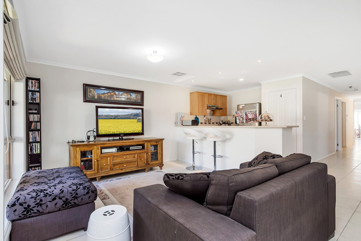 17a Tarpeena Avenue, WINDSOR GARDENS SA 5087 (681240)