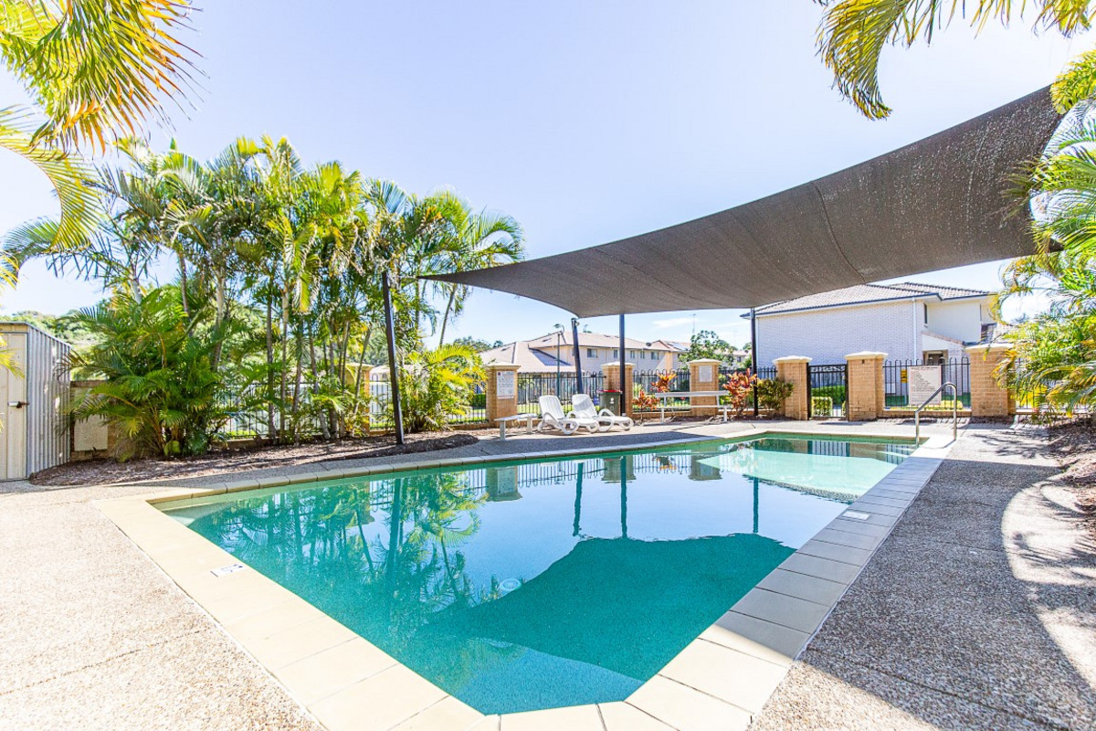 Low Maintenance In Gated Community With Pool, 560.00 p/w First