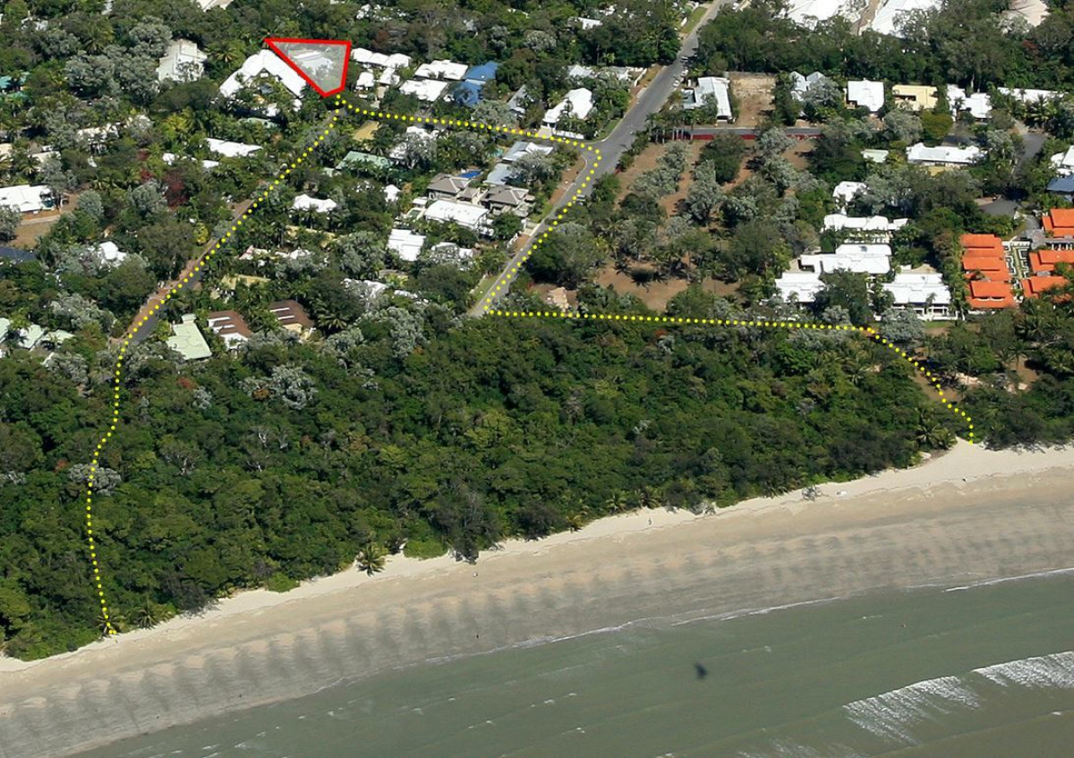 PRICED TO SELL AUTHENTIC QUEENSLANDER CHARM LOCATION PLUS+ Port