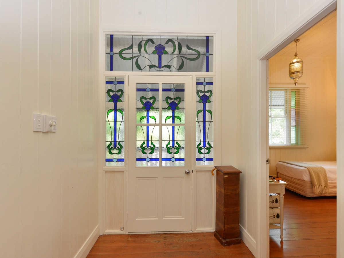 Charming Queenslander with Award Winning Garden Port Douglas Getaways